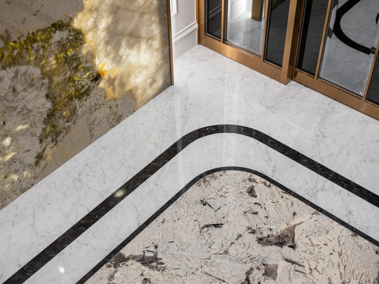 羅鈺-寶輝Skytower